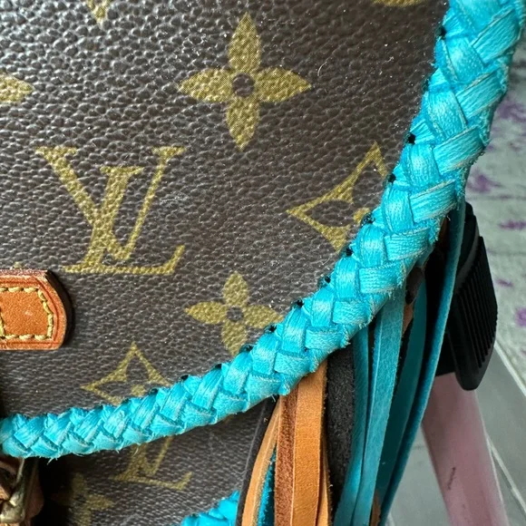 PRICE DROP 
Louis Vuitton Vintage Boho fringe bag - Picture 13 of 17